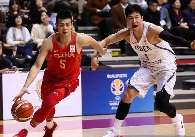  上海男篮外援发威，客场力克北京首钢队