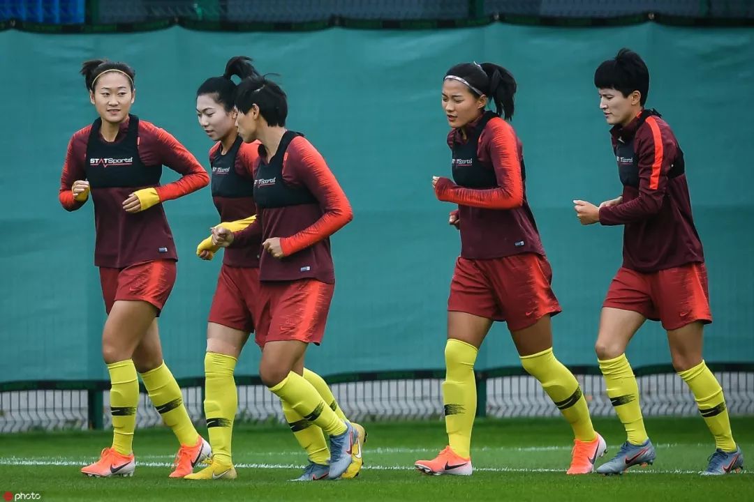  女足世界杯，中国玫瑰绽放小组赛