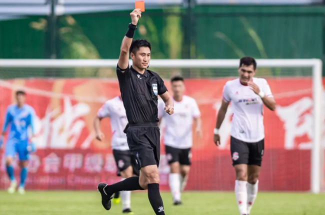  裁判判罚引争议，赛后申诉引发关注