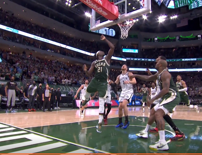  贝雷蒂尼发球上网，鹿特丹站打破冠军荒