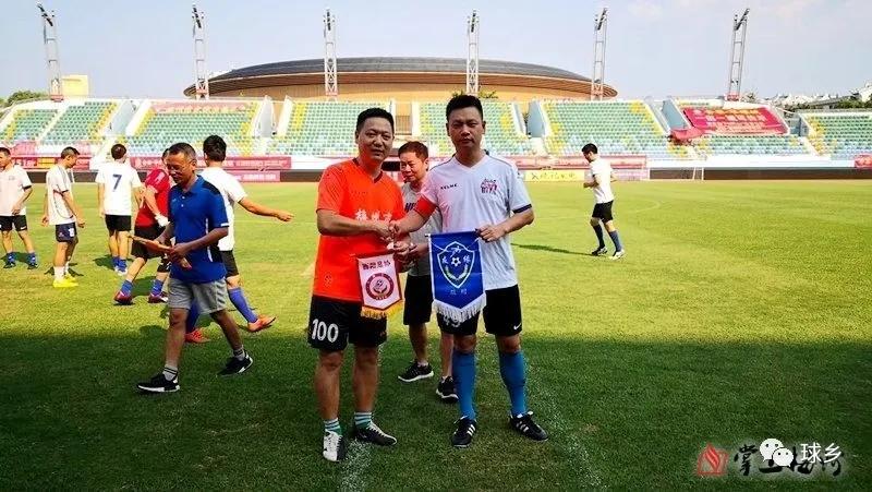 草根足球遍地开花，全民参与热情高涨