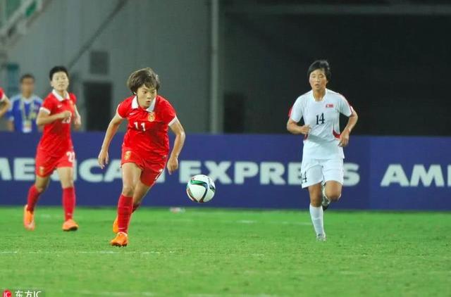  女足姑娘创历史，首次捧起洲际奖杯