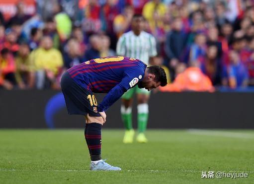  巴萨主场意外失利，主帅帅位岌岌可危