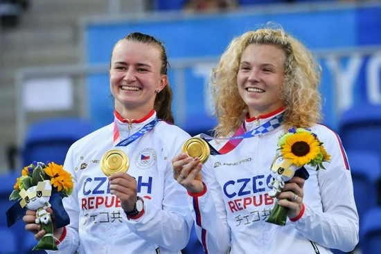  克雷吉茨科娃黑马之路闯进决赛